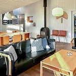 Дом отдыха 6 Bedroom Amazing In Idestrup Boto By