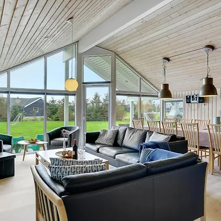 Holiday home 6 Bedroom Amazing In Idestrup *