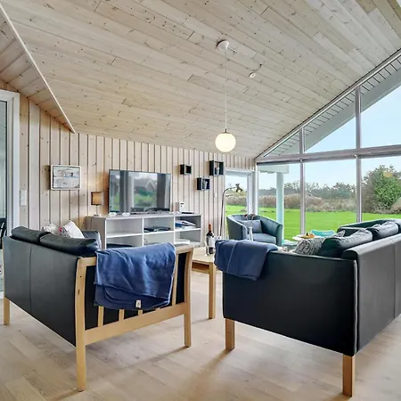 6 Bedroom Amazing In Idestrup Holiday home *