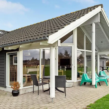 Holiday home 6 Bedroom Amazing In Idestrup