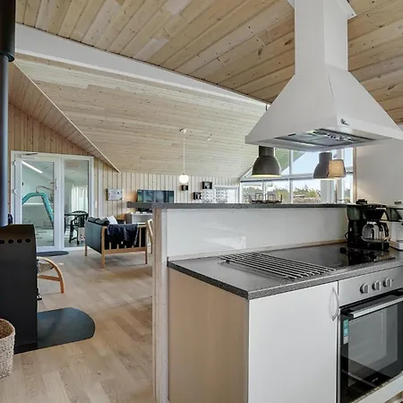 6 Bedroom Amazing In Idestrup * Boto By