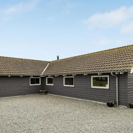 6 Bedroom Amazing In Idestrup * Boto By